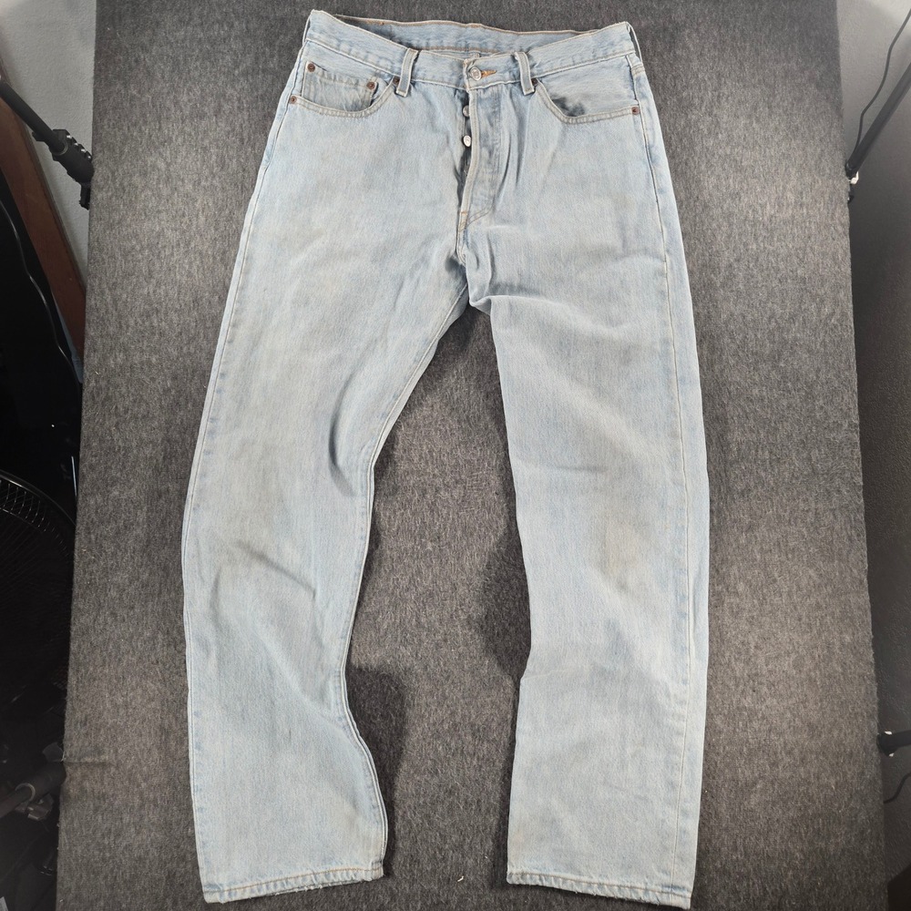 Vintage Levi's 501xx Button Fly Jeans Men 33x32 Light Wash Denim Straight Leg
